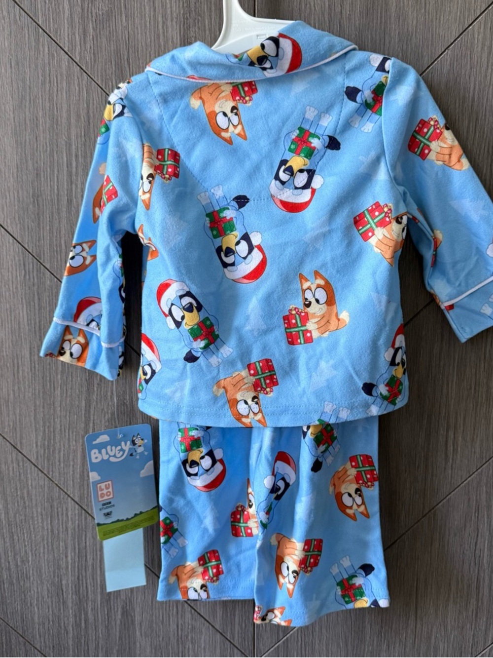 Bluey Christmas 2 Piece Long Sleeve Pajama Set - Picture 2 of 2
